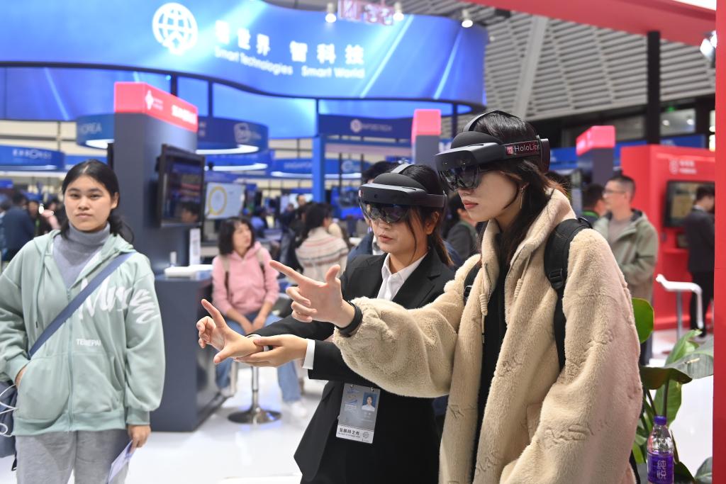 24年世界互联网大会乌镇峰会开元棋牌多项新技术亮相20